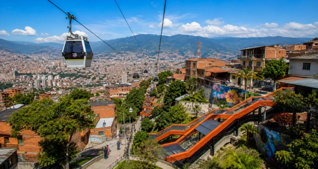 things to do in Medellín at night